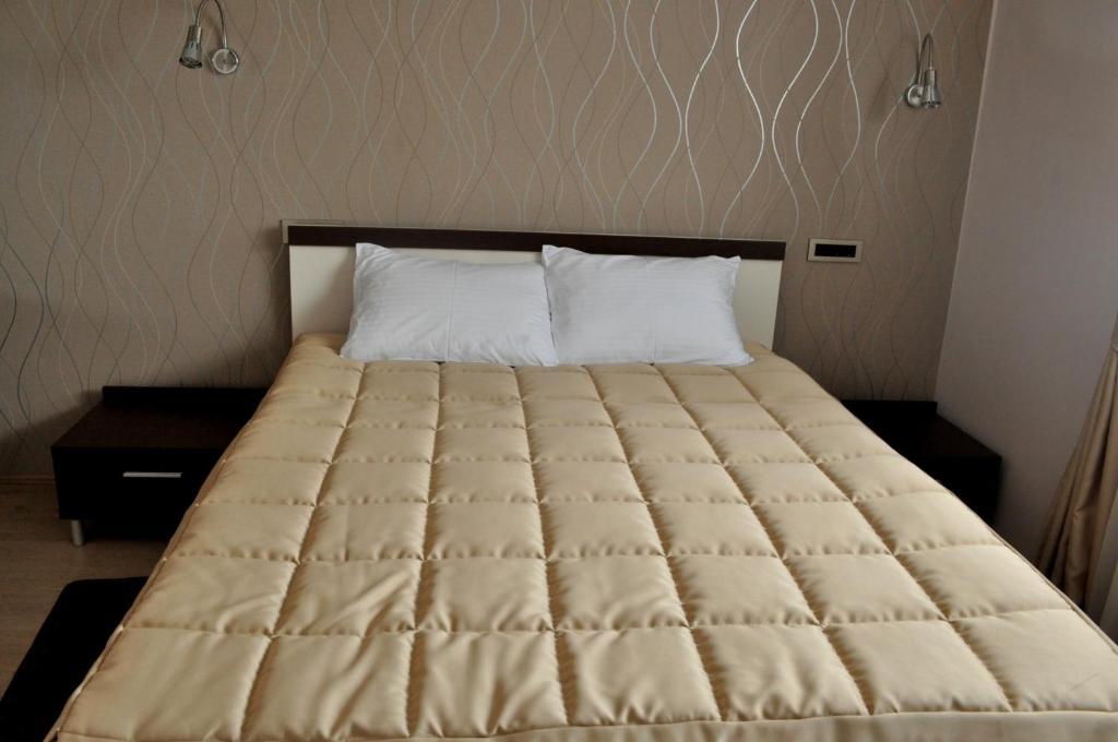 Garni Hotel 018 In Ниш Экстерьер фото
