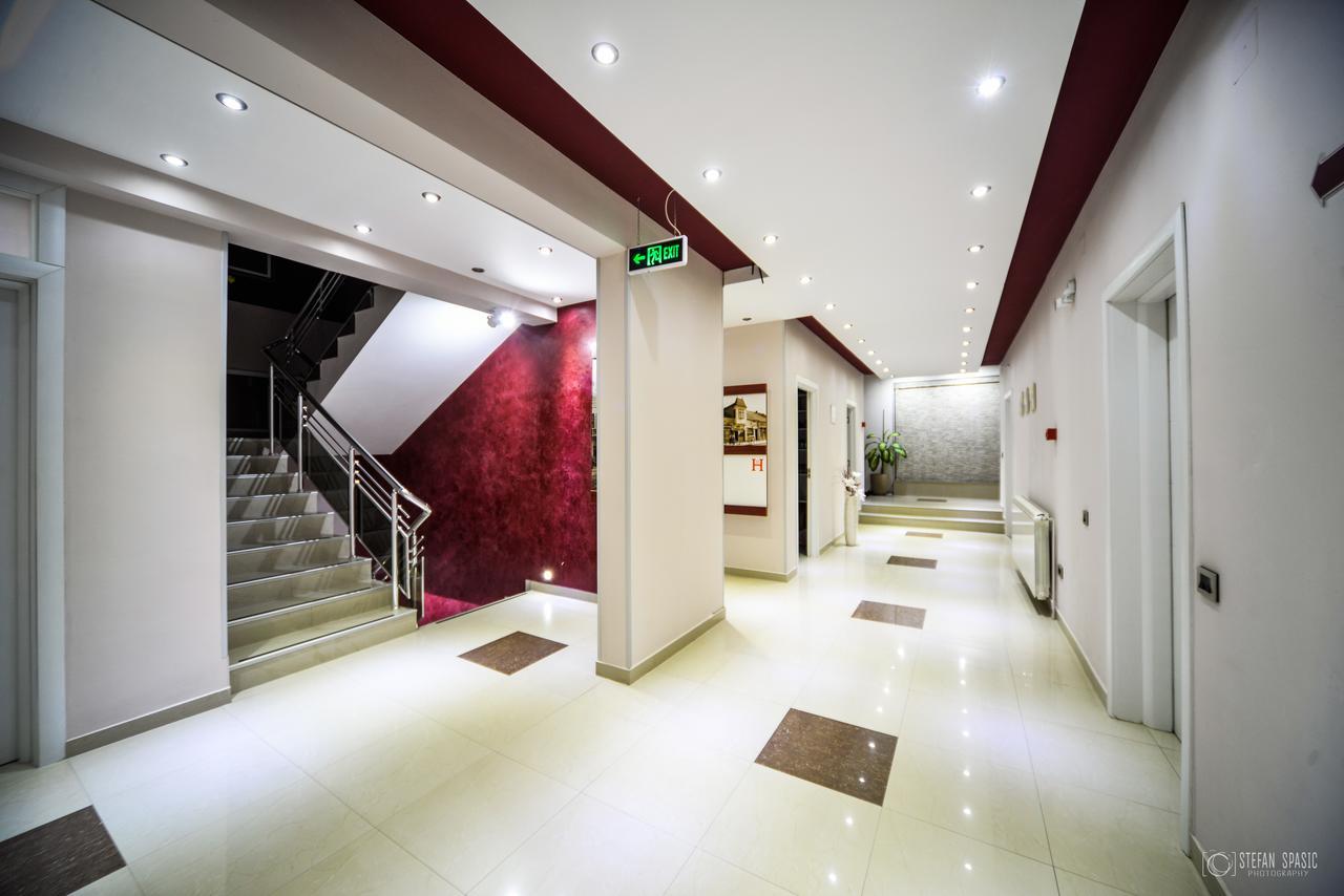 Garni Hotel 018 In Ниш Экстерьер фото